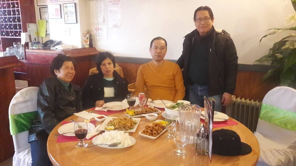 Mannys Bakery & Restaurant | bakery | 161-18 Union Tpke, Fresh Meadows, NY 11366, USA | 7183800802 OR +1 718-380-0802