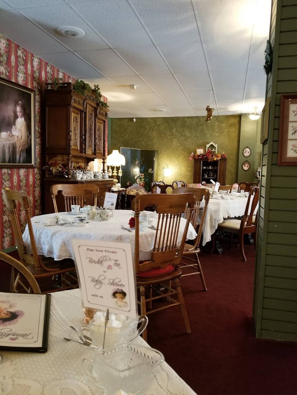 Piccadilly Parlour Victorian | restaurant | 114 S Broad St, Canfield, OH 44406, USA | 3305334749 OR +1 330-533-4749