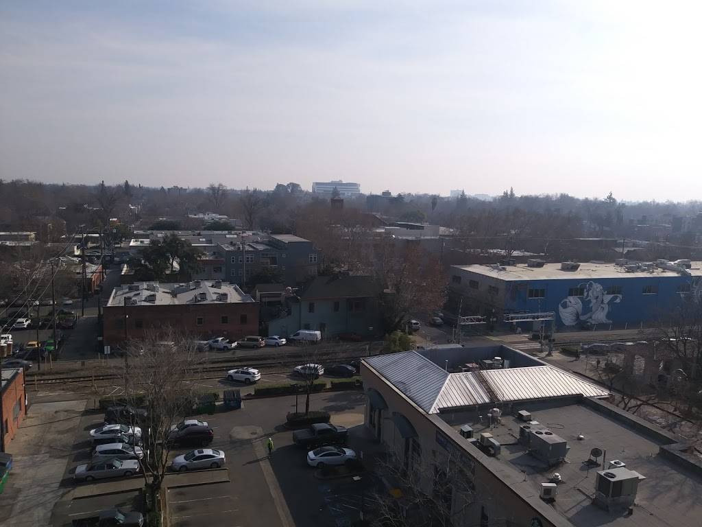 Starbucks | cafe | 1901 J St A, Sacramento, CA 95811, USA | 9164441892 OR +1 916-444-1892