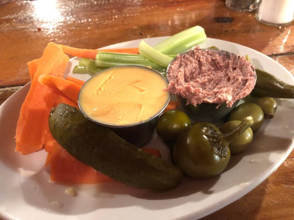 Farm House Restaurant | restaurant | 6004 Millhouse Rd, Chapel Hill, NC 27516, USA | 9199295727 OR +1 919-929-5727