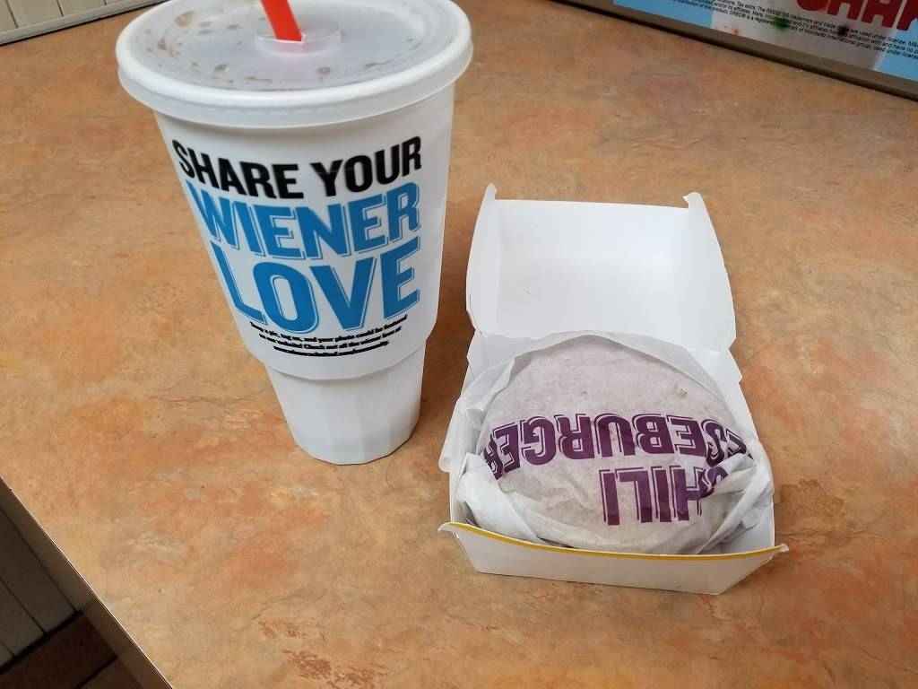 Wienerschnitzel | restaurant | 2737 Arden Way, Sacramento, CA 95825, USA | 9164888586 OR +1 916-488-8586