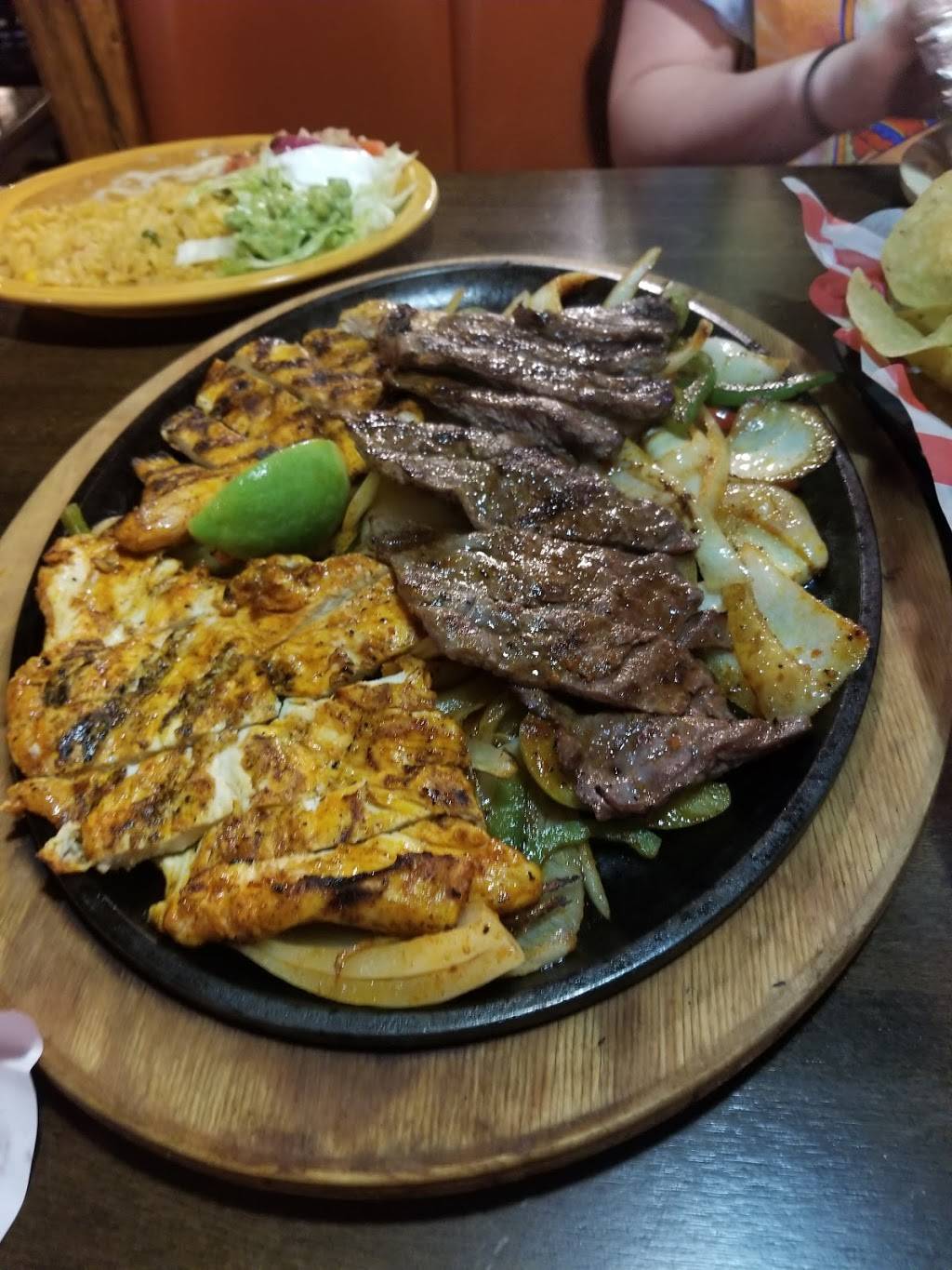 El Jimador Mexican Grill | restaurant | 121 Homer Rd, Minden, LA 71055, USA | 3183775112 OR +1 318-377-5112