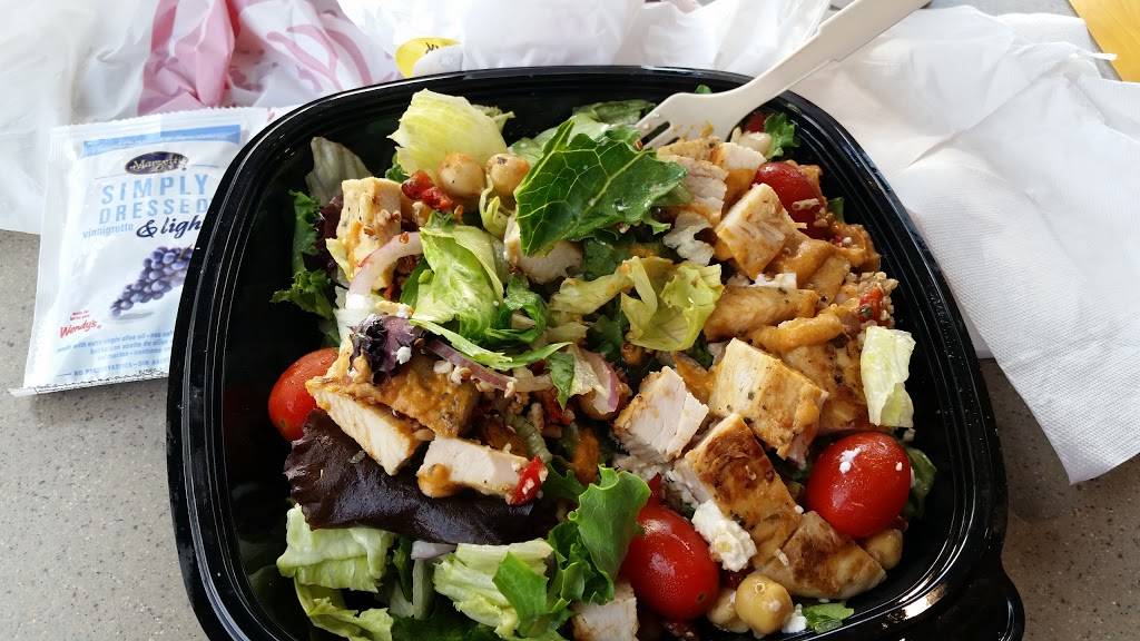 Wendys | restaurant | 2703 E Tremont Ave, Bronx, NY 10461, USA | 7188242211 OR +1 718-824-2211