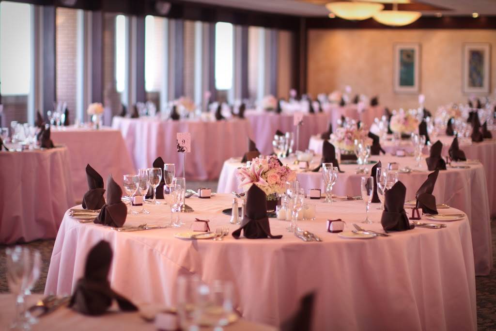 Tower Club - Tysons Corner | restaurant | 8000 Towers Crescent Dr Suite 1700, Vienna, VA 22182, USA | 7037614250 OR +1 703-761-4250