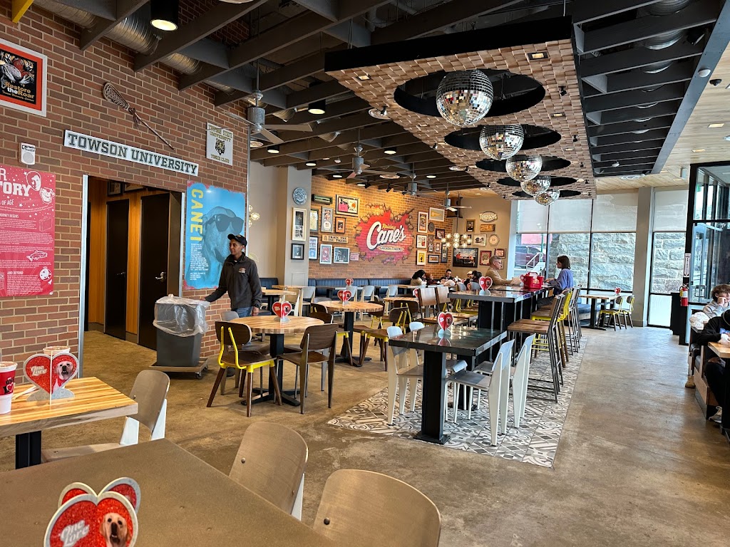 Raising Canes Chicken Fingers | restaurant | 4 E Towsontown Blvd suite 100, Towson, MD 21204, USA | 4102460939 OR +1 410-246-0939