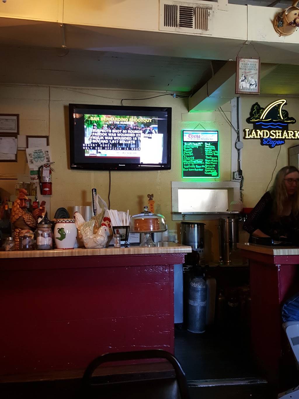 Edz Wingz | restaurant | 501 Oak St, Fayetteville, TN 37334, USA | 9314339424 OR +1 931-433-9424