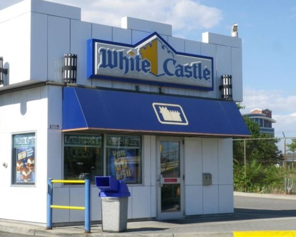 White Castle | restaurant | 1111 Cambridge St, Hopkins, MN 55343, USA | 9529335521 OR +1 952-933-5521