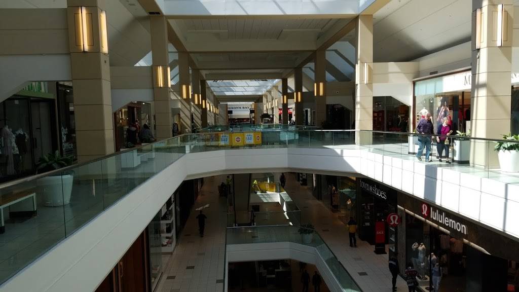 Bayshore Shopping Centre Food Court | restaurant | 100 Bayshore Dr, Nepean, ON K2B 8S8, Canada | 6138297491 OR +1 613-829-7491