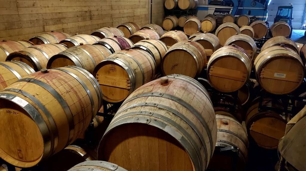 Jamesport Vineyards/Little Oak Wood Fired Kitchen | restaurant | 1216 Main Rd, NY-25, Jamesport, NY 11947, USA | 6317225256 OR +1 631-722-5256