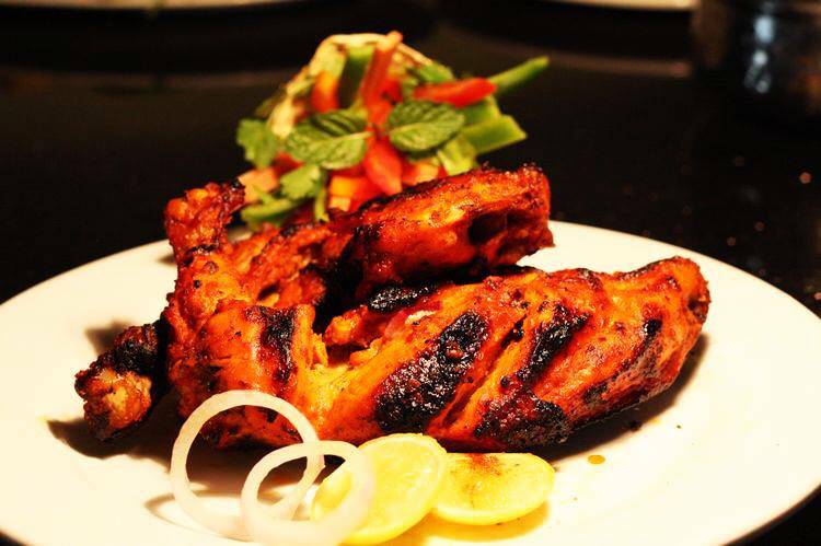 Desi Bar & Grill | restaurant | 925 Rathburn Rd E, Mississauga, ON L4W 4C3, Canada | 9052326788 OR +1 905-232-6788