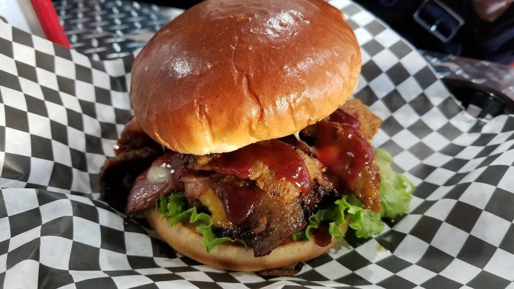 The Burger Life | night club | 1570 Ogden Ave #101, Naperville, IL 60540, USA | 6304709727 OR +1 630-470-9727