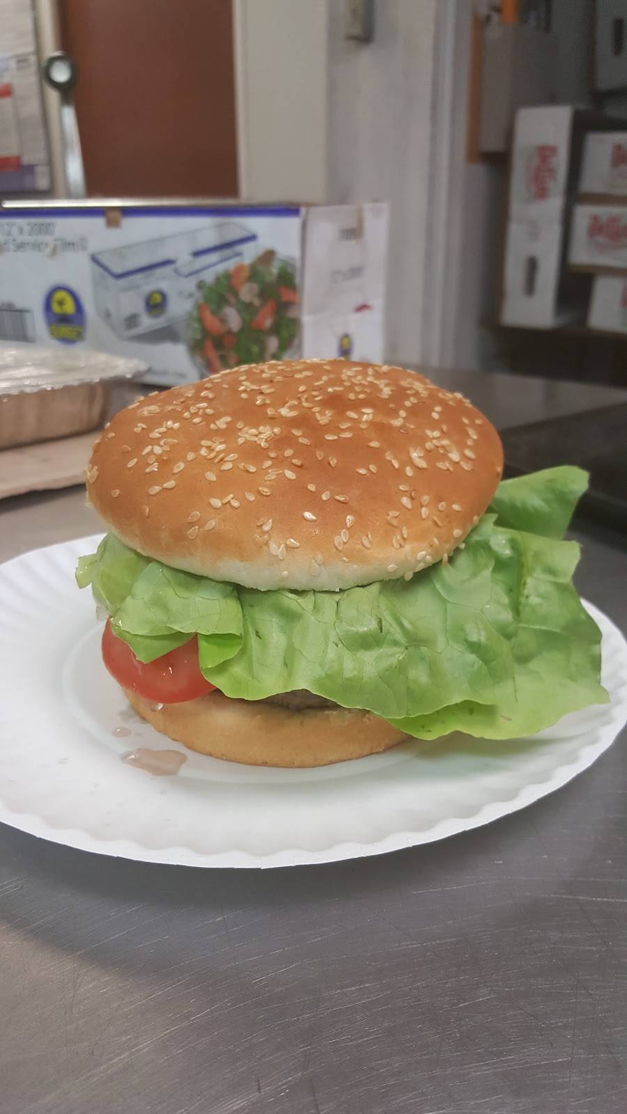 England Pizza | restaurant | 2840 Cottman Ave, Philadelphia, PA 19149, USA | 2153332323 OR +1 215-333-2323