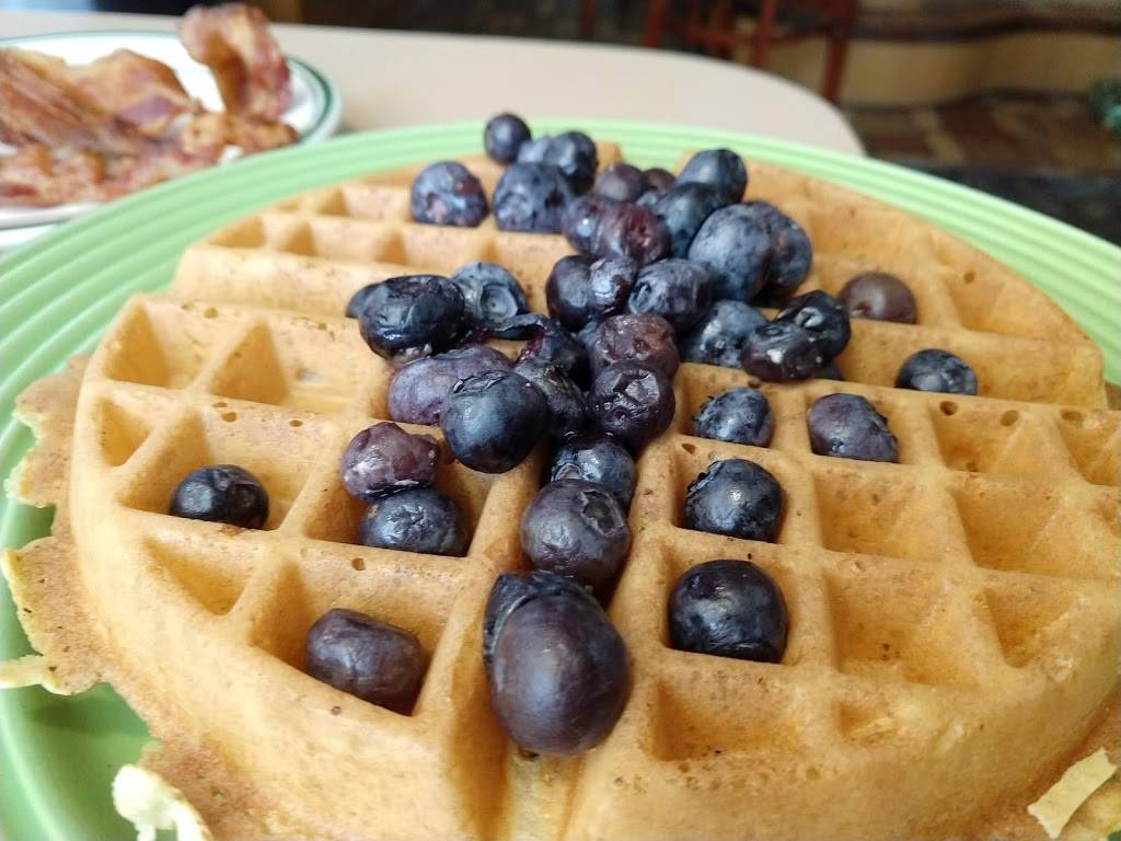 The Spot Restaurant | cafe | 5505, 500 E Broadway, Waukesha, WI 53186, USA | 2624464600 OR +1 262-446-4600