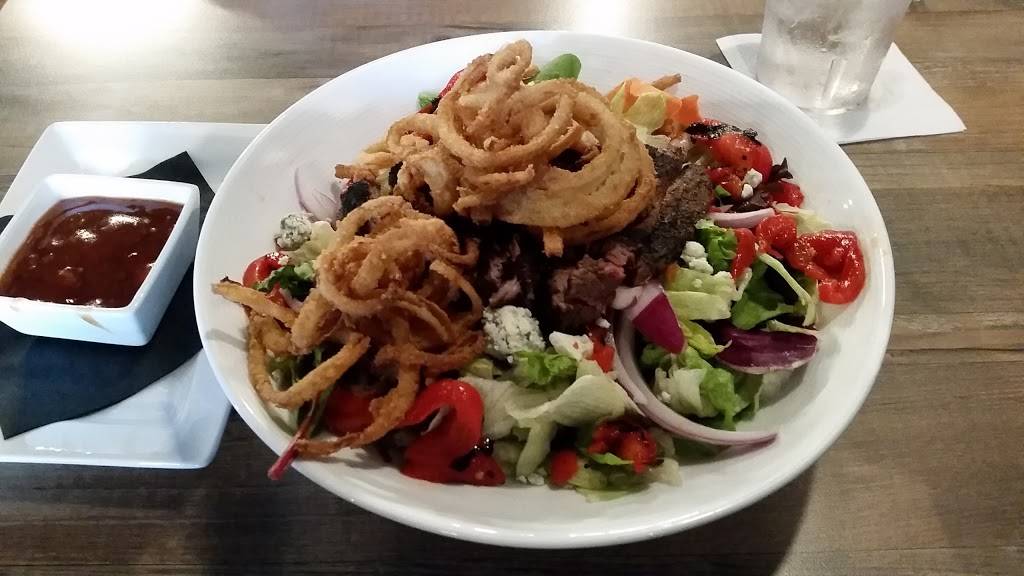 Sparkies Kitchen & Bar | restaurant | 2868 E Highland Rd, Highland Charter Twp, MI 48356, USA | 2488872610 OR +1 248-887-2610