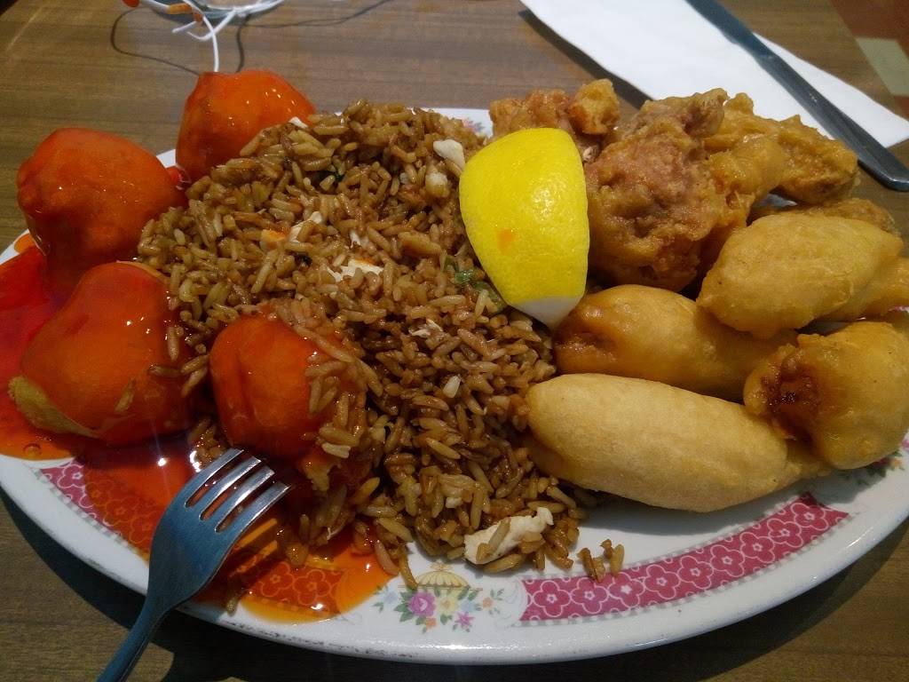 Cheungs Restaurant | restaurant | 150 Parkdale Ave N, Hamilton, ON L8H 5X2, Canada | 9055447006 OR +1 905-544-7006