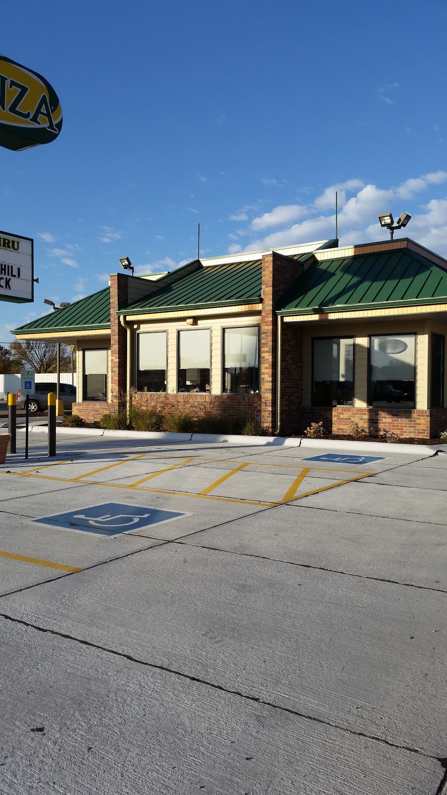 Runza Restaurant | meal takeaway | 814 S 13th St, Norfolk, NE 68701, USA | 4023794523 OR +1 402-379-4523