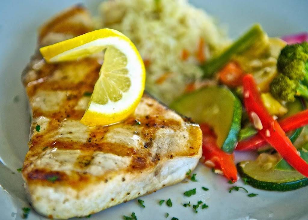 Kingfish Grill On the Water | restaurant | 252 Yacht Club Dr, St. Augustine, FL 32084, USA | 9048242111 OR +1 904-824-2111