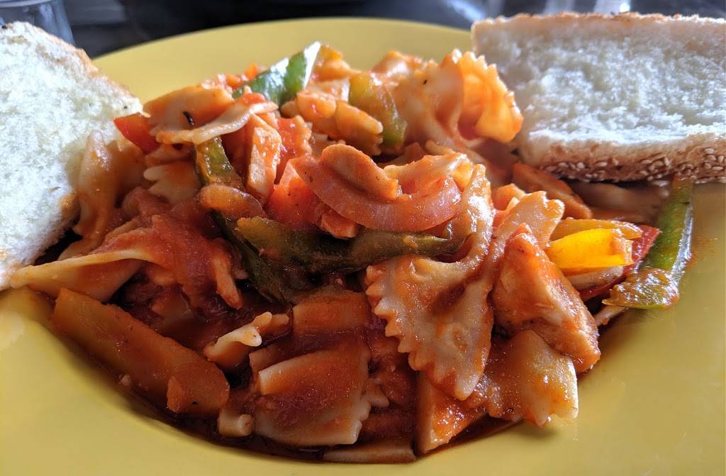 Karlas Roadhouse | restaurant | 4630 Kingston Rd, Scarborough, ON M1E 4Z4, Canada | 6473527780 OR +1 647-352-7780