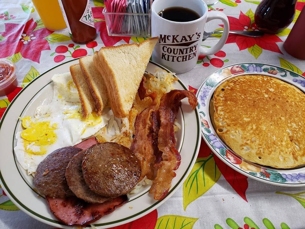 Mckays Country Kitchen & Bbq | restaurant | 1113 Main St, Commerce, TX 75428, USA | 9038866080 OR +1 903-886-6080