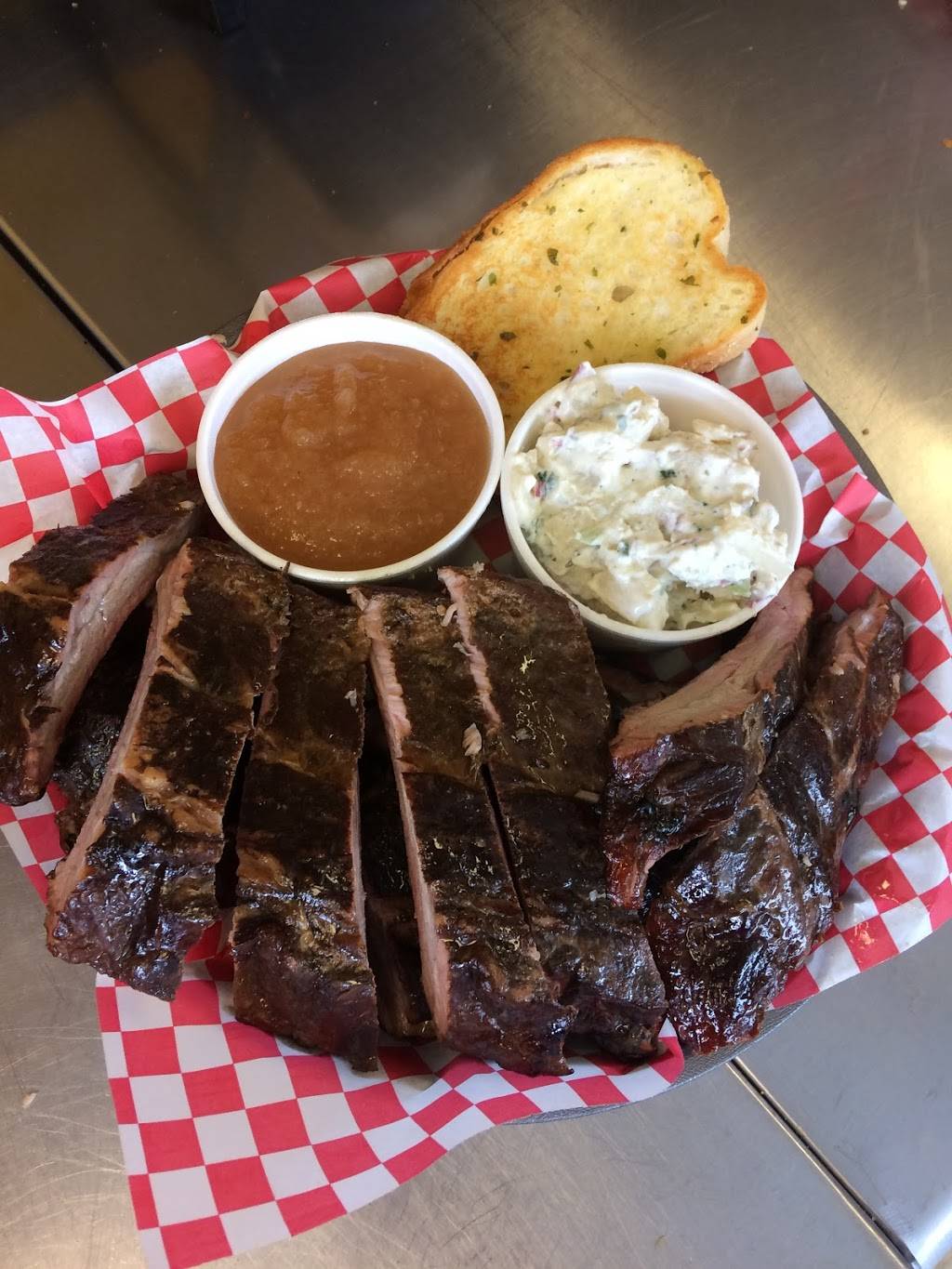 The Happy Hawg | restaurant | 1586 U.S. 76 W, Hiawassee, GA 30546, USA | 7068960012 OR +1 706-896-0012