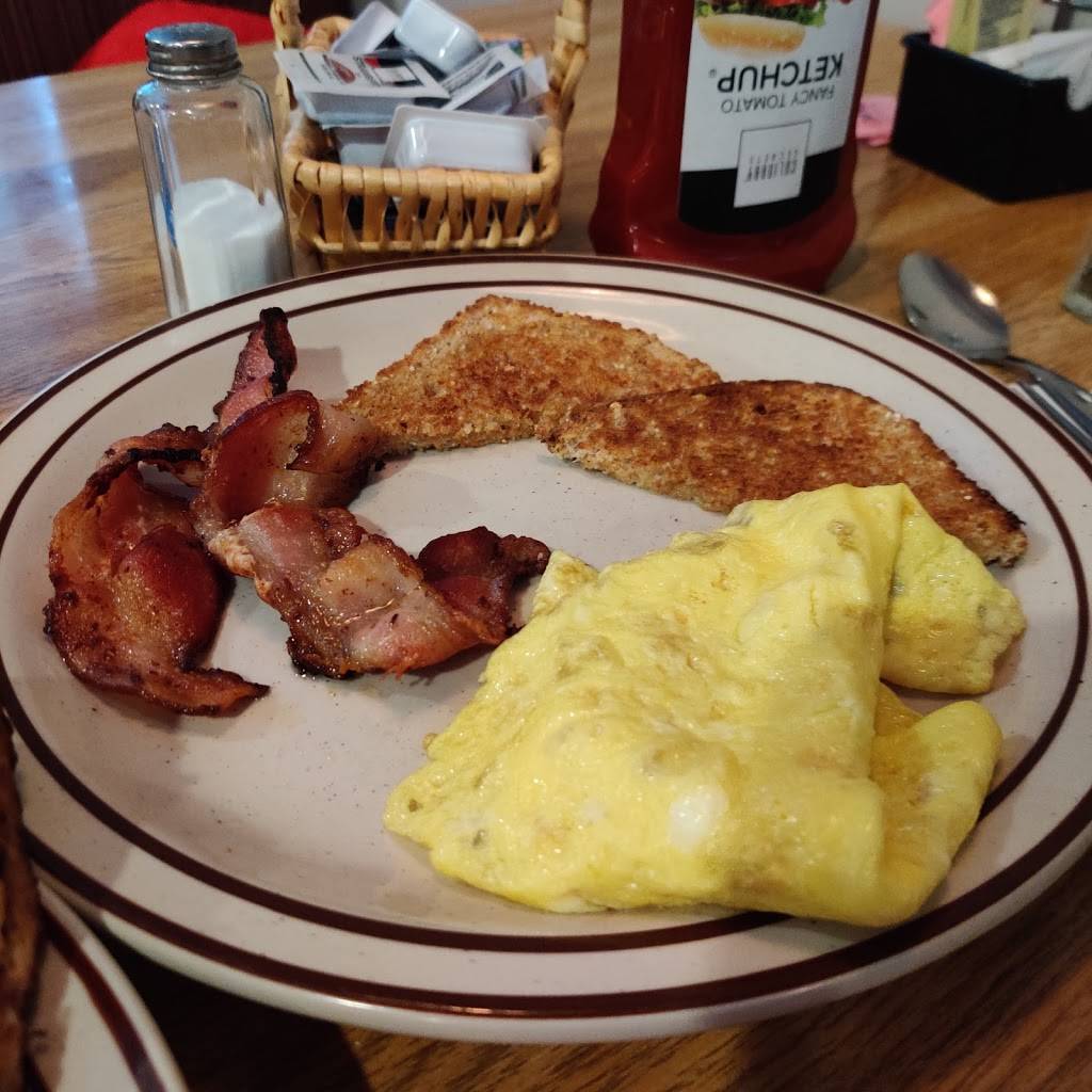 Kays Midtown Cafe | restaurant | 3333 W Division St, St Cloud, MN 56301, USA | 3207743030 OR +1 320-774-3030