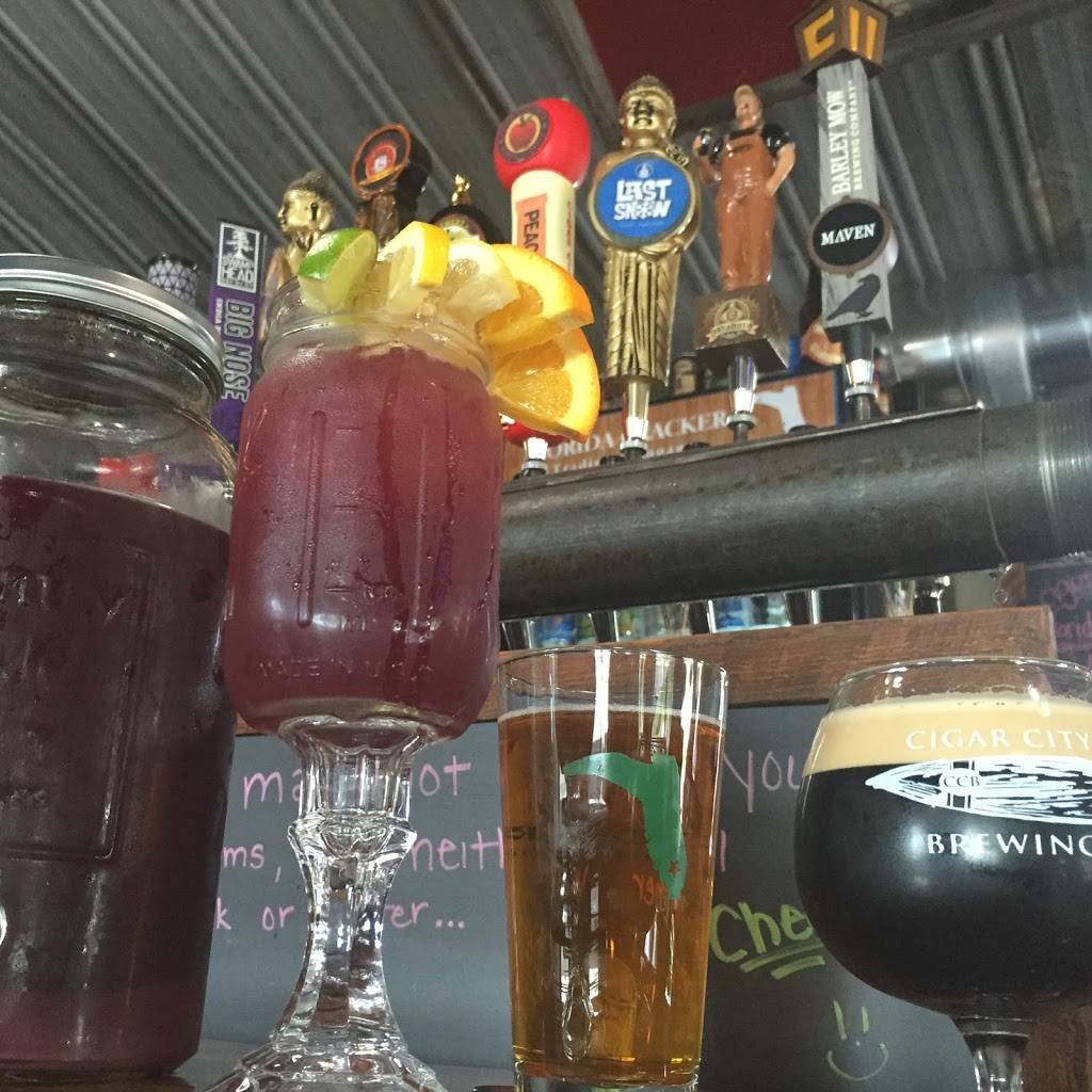 The Tap Room | restaurant | 962 E Jefferson St, Brooksville, FL 34601, USA | 3527972719 OR +1 352-797-2719