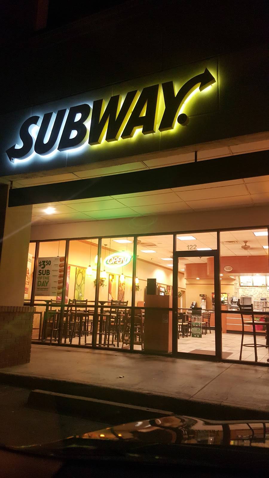 Subway Restaurants | restaurant | University Commons, 603 W University Ave Suite 122, Georgetown, TX 78626, USA | 5128685200 OR +1 512-868-5200