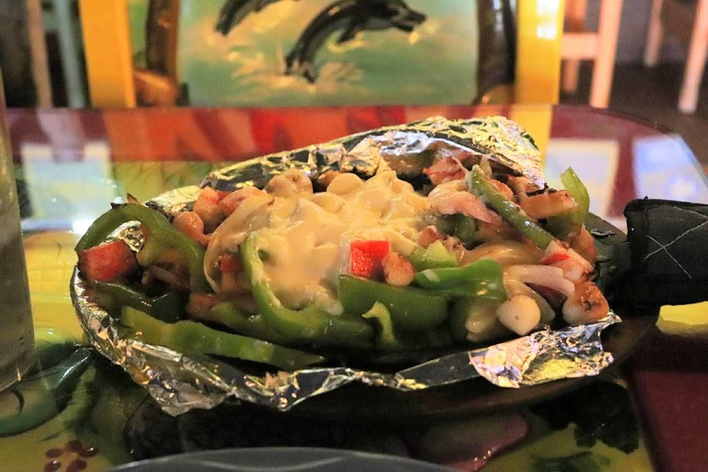 Casa Real | restaurant | 31313 Dequindre Rd, Madison Heights, MI 48071, USA | 2482681294 OR +1 248-268-1294