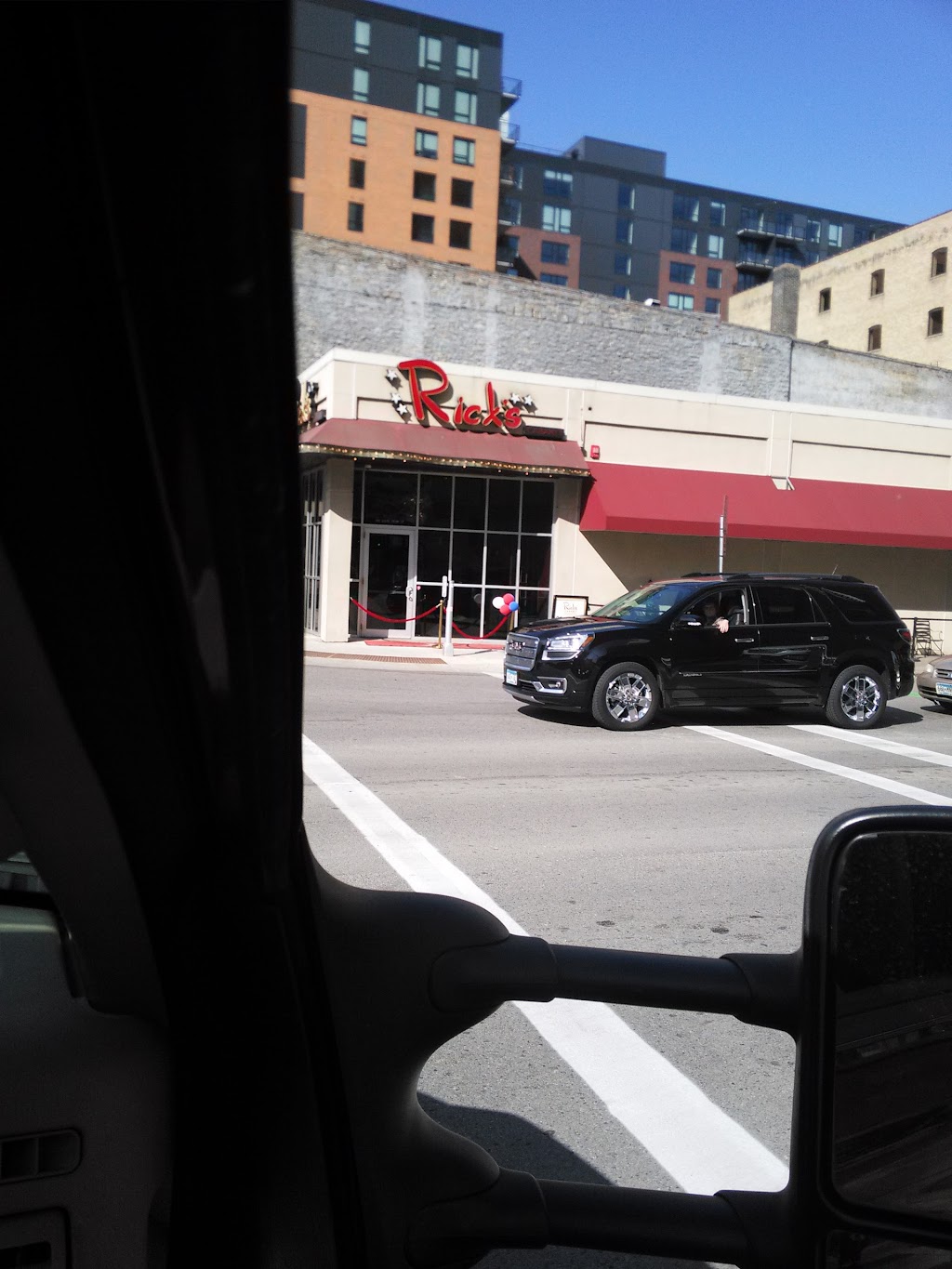 Ricks Cabaret Minneapolis | restaurant | 300 S 3rd St, Minneapolis, MN 55415, USA | 6123210488 OR +1 612-321-0488