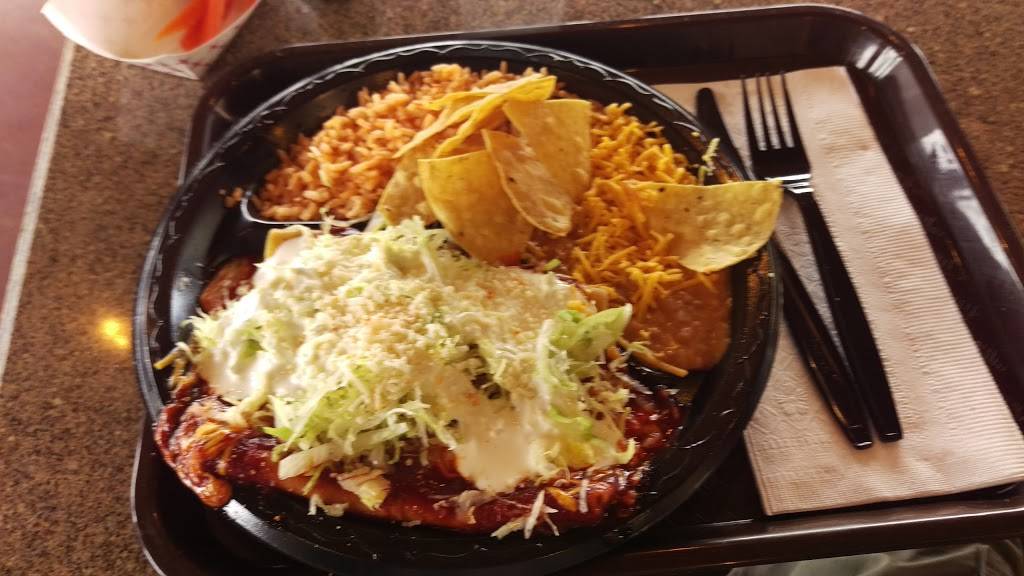 Santanas | restaurant | 1975 Morena Blvd, San Diego, CA 92110, USA | 6192769600 OR +1 619-276-9600