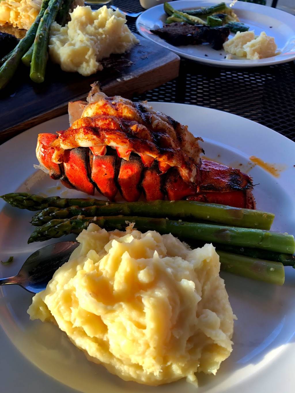 Lukes, A Steak Place | restaurant | 4990 Kipling St #1, Wheat Ridge, CO 80033, USA | 3034223300 OR +1 303-422-3300