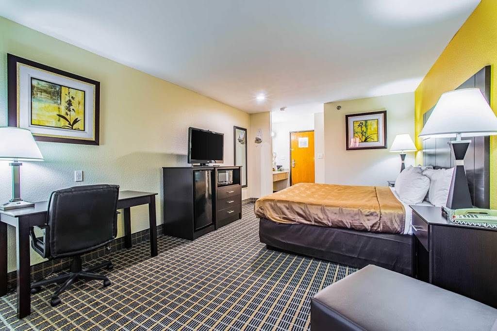 Quality Inn Carbondale University area | restaurant | 1415 E Main St, Carbondale, IL 62901, USA | 6185494244 OR +1 618-549-4244