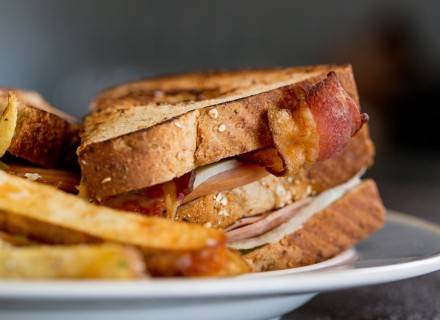 Broadway House Bistro | restaurant | 404 W Broadway St, Princeton, IN 47670, USA | 8126354303 OR +1 812-635-4303