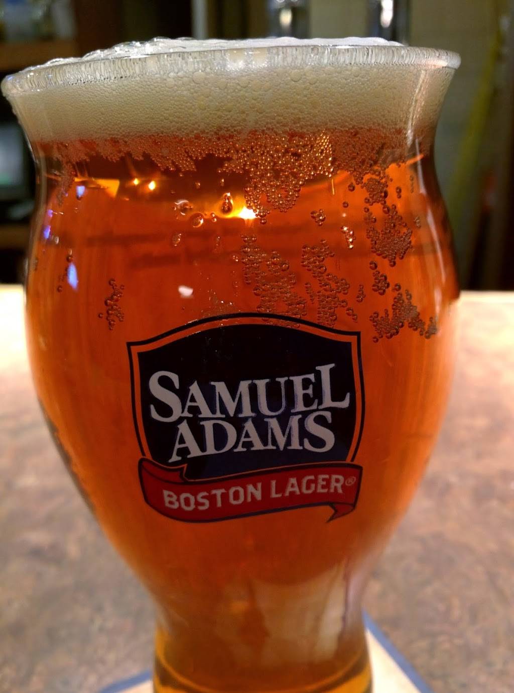 Slapshot Bar & Grill | restaurant | 151 Cannifton Rd, Belleville, ON K8N 4V4, Canada | 6139673813 OR +1 613-967-3813