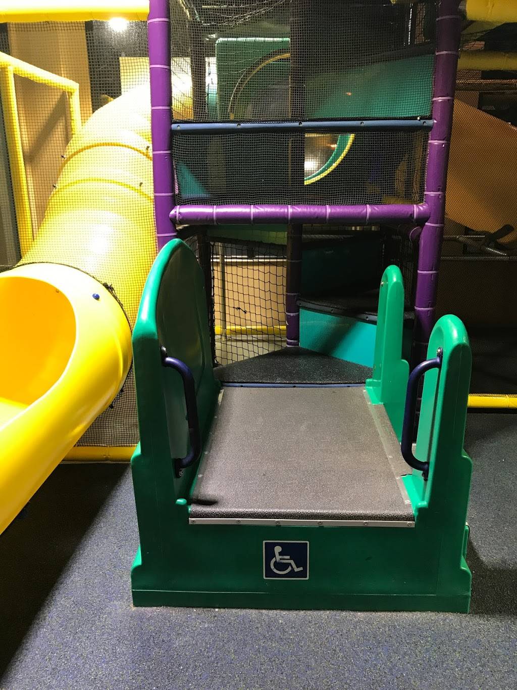 McDonalds | cafe | Vauxhall Service Plaza, Union, NJ 07083, USA | 9089644500 OR +1 908-964-4500