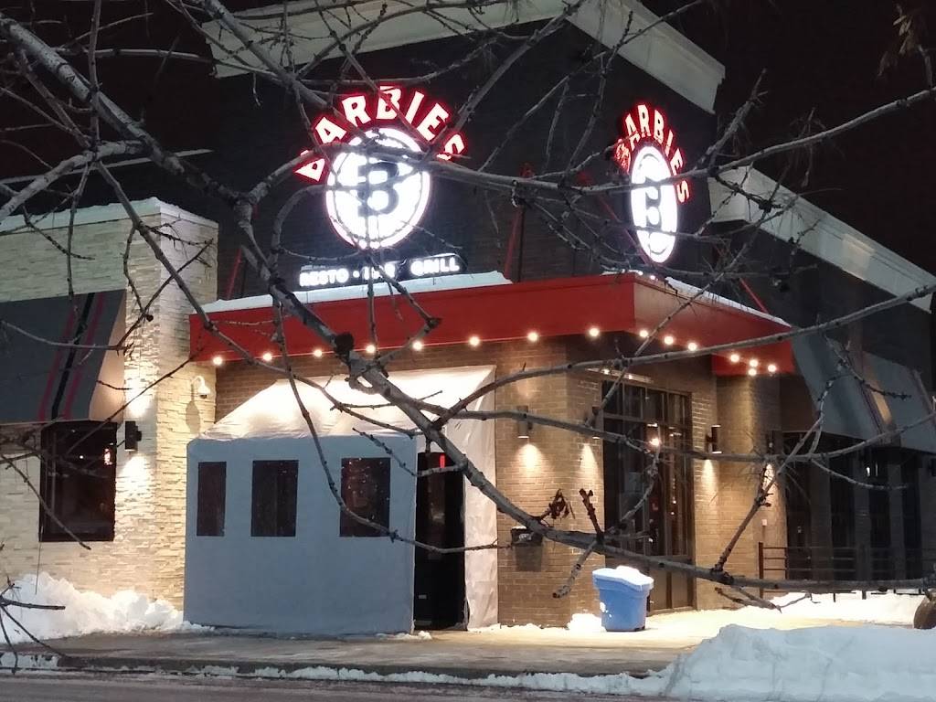 Barbies Resto Bar Grill | restaurant | 1175 Chemin du Tremblay, Longueuil, QC J4N 1A2, Canada | 4504680505 OR +1 450-468-0505