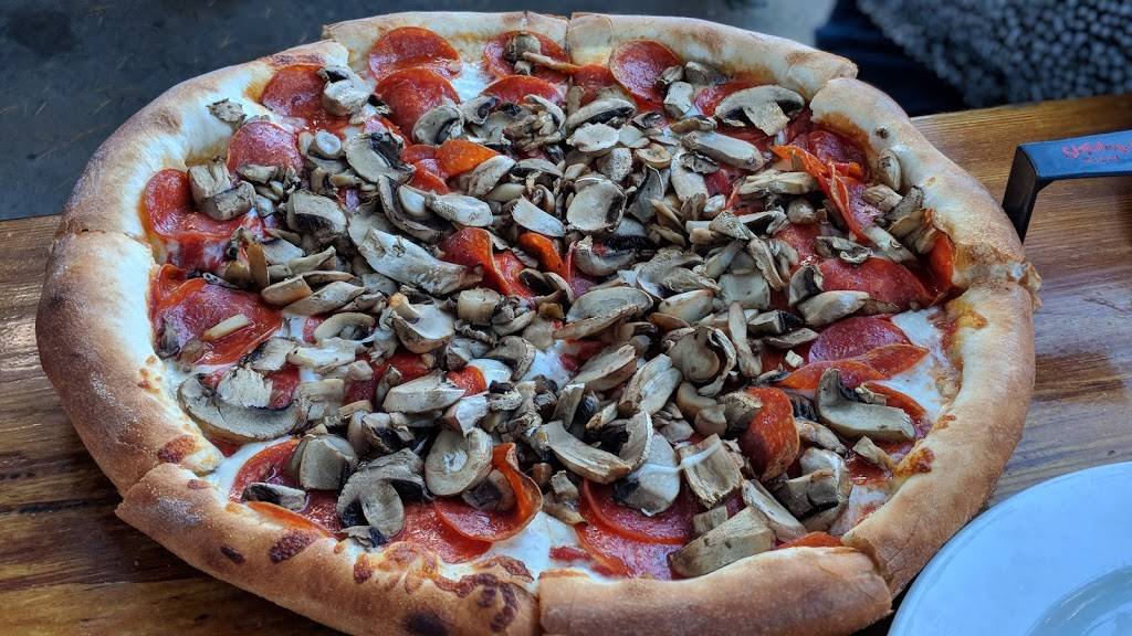 Skipolinis Pizza | restaurant | 1033 Diablo St, Clayton, CA 94517, USA | 9256721111 OR +1 925-672-1111