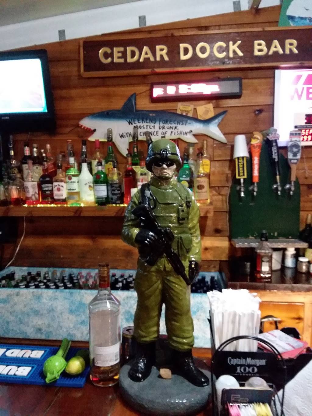 Backwater Fins | restaurant | 13982 W Ozello Trail, Crystal River, FL 34429, USA | 3527946000 OR +1 352-794-6000