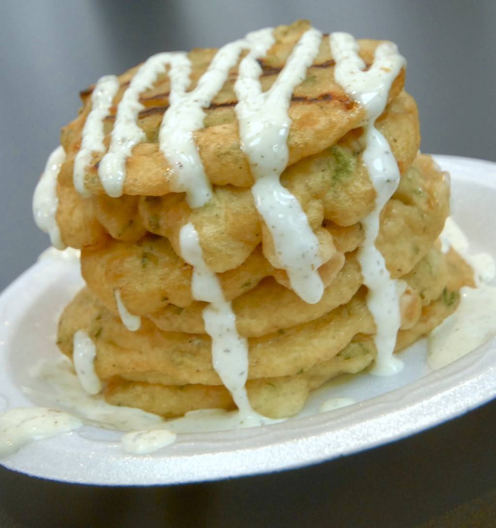 Boustan Côte des Neiges | restaurant | 5700 Chemin de la Côte-des-Neiges, Montréal, QC H3T 2A6, Canada | 5147334999 OR +1 514-733-4999