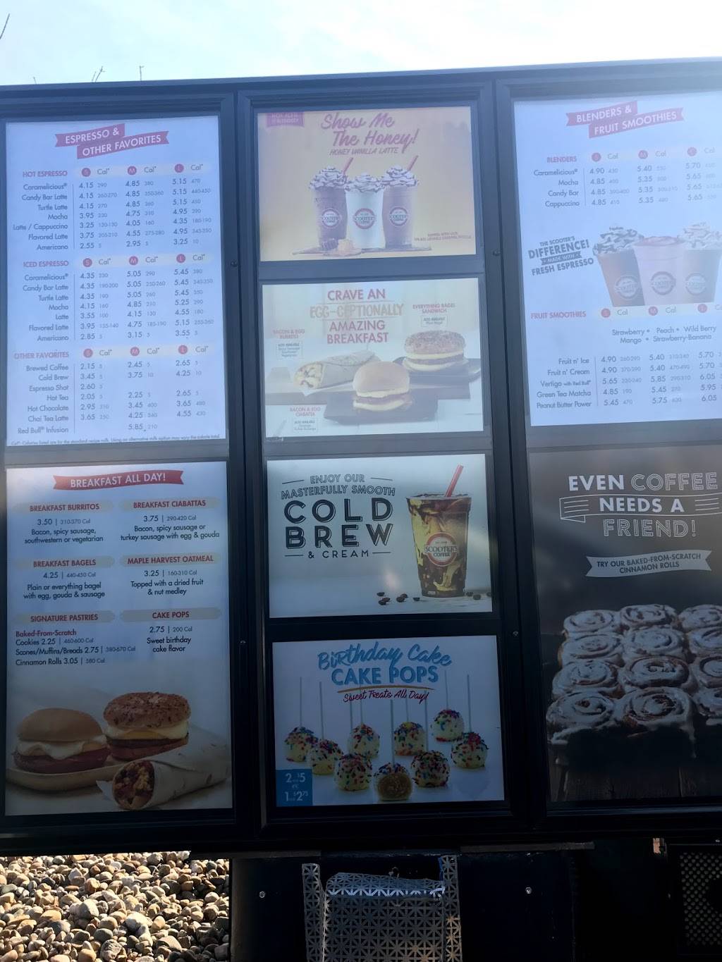 Scooters Coffee | bakery | 8830 W 95th St, Overland Park, KS 66212, USA | 9136529600 OR +1 913-652-9600