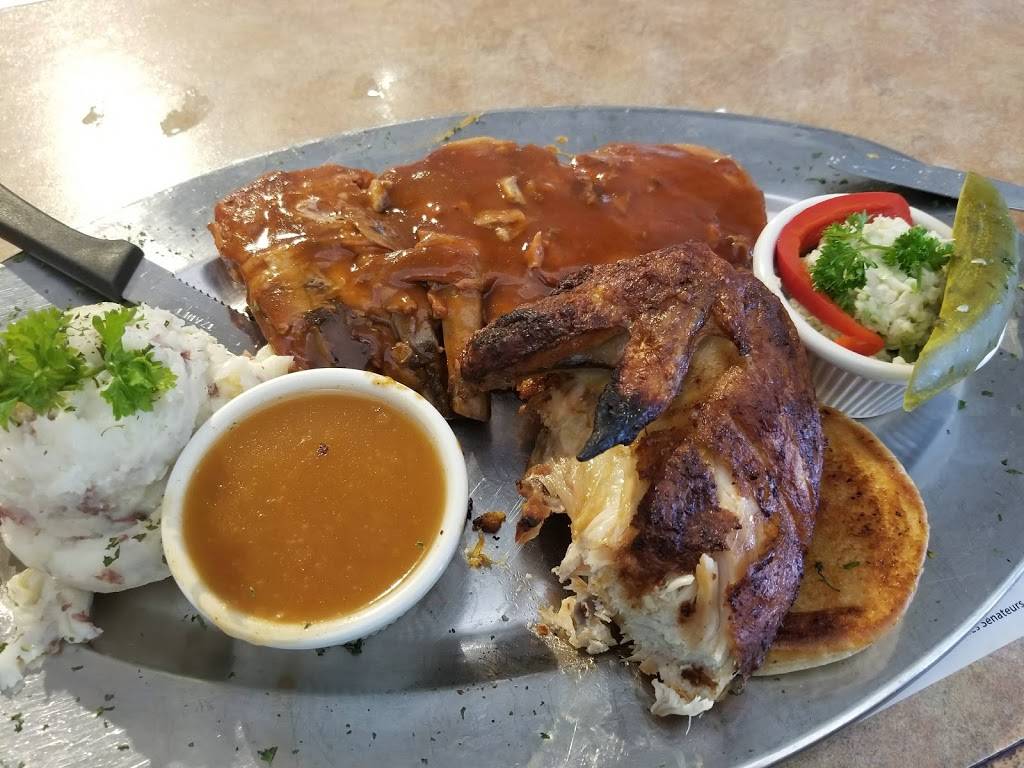 Le Chardo | restaurant | 374 St-Philippe St, Alfred, ON K0B 1A0, Canada | 6136794777 OR +1 613-679-4777