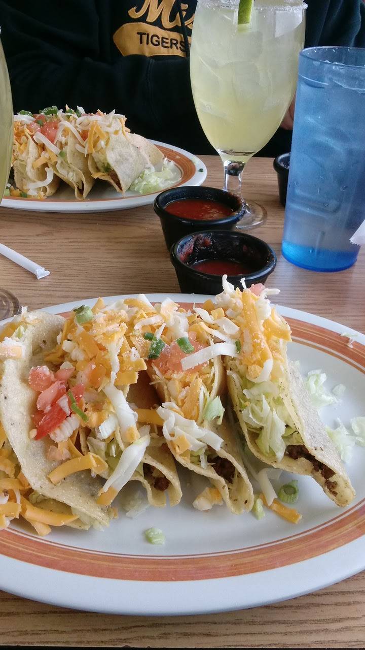 El Volcan Mexican Grill | restaurant | 17110 E US Hwy 24, Independence, MO 64056, USA | 8162572676 OR +1 816-257-2676