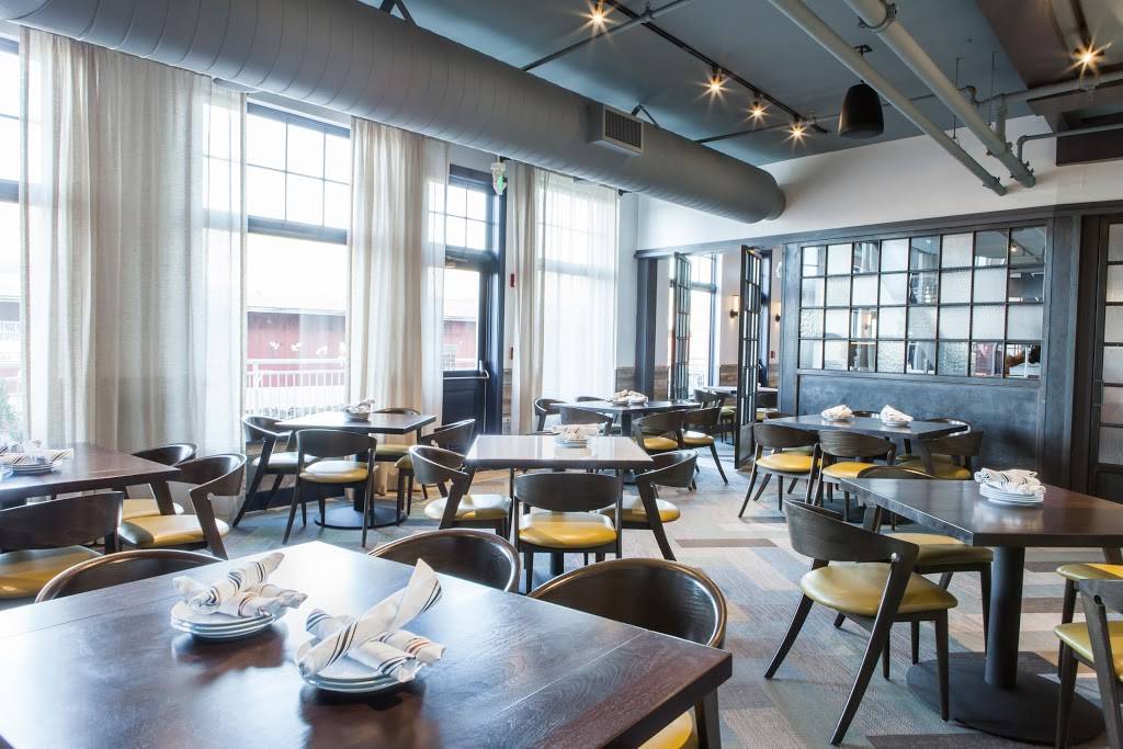 The Poynt Newburyport | restaurant | 31 Water St, Newburyport, MA 01950, USA | 9783588501 OR +1 978-358-8501