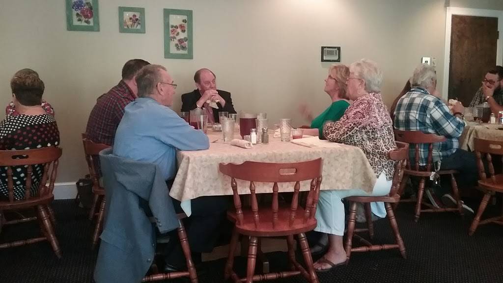 Spring House Dining | restaurant | 9789 Richmond Hwy, Lynchburg, VA 24504, USA | 4349932475 OR +1 434-993-2475
