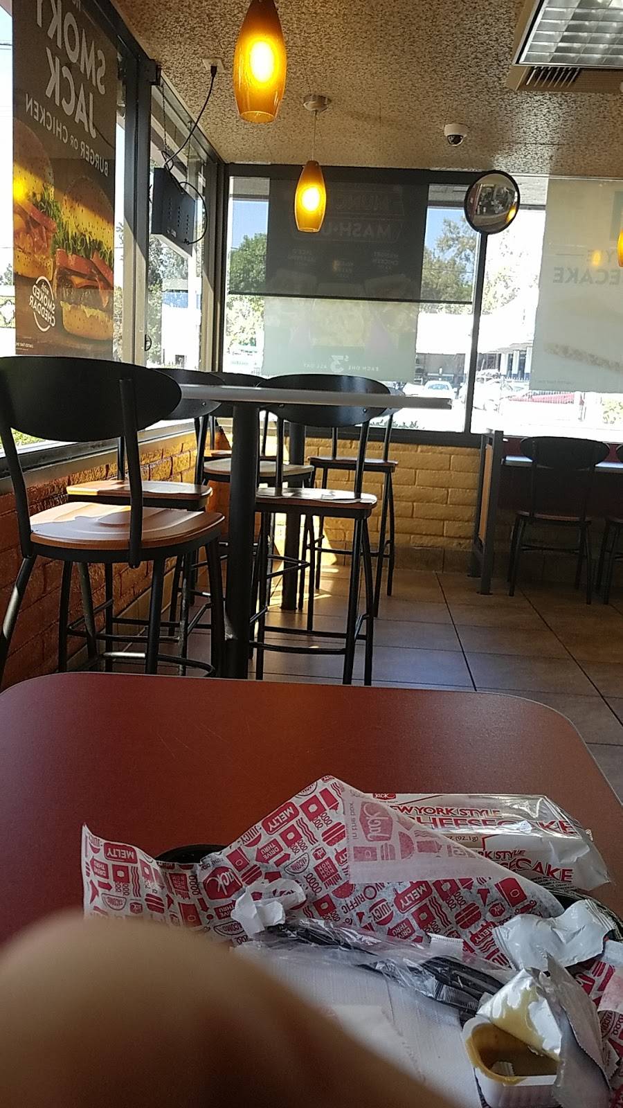 Jack in the Box | restaurant | 19322 Roscoe Blvd, Northridge, CA 91324, USA | 8188858149 OR +1 818-885-8149