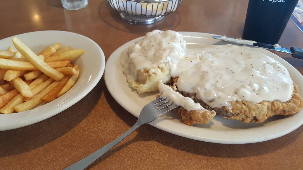 Hub Room | restaurant | 1775 Bellefontaine St, Wapakoneta, OH 45895, USA | 4197382550 OR +1 419-738-2550