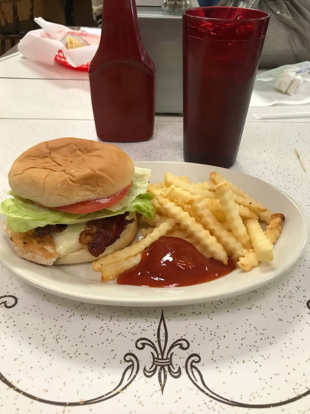 Little Village Restaurant | restaurant | 151 S Middleton St, Robbins, NC 27325, USA | 9109482751 OR +1 910-948-2751