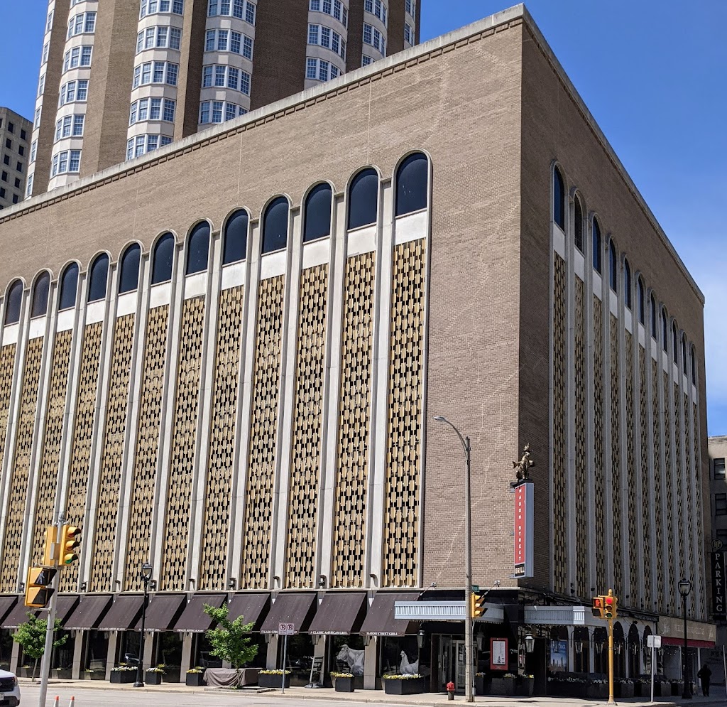 Mason Street Grill | restaurant | 424 E Wisconsin Ave, Milwaukee, WI 53202, USA | 4142983131 OR +1 414-298-3131