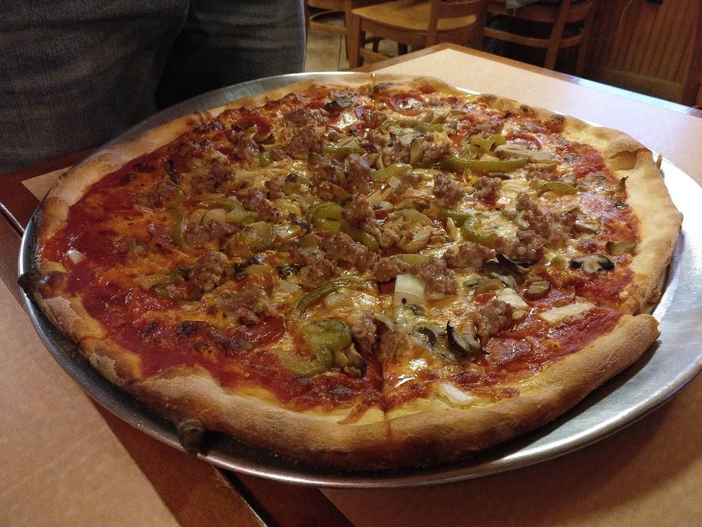 Louie & Ernies Pizza | restaurant | 1300 Crosby Ave, Bronx, NY 10461, USA | 7188296230 OR +1 718-829-6230