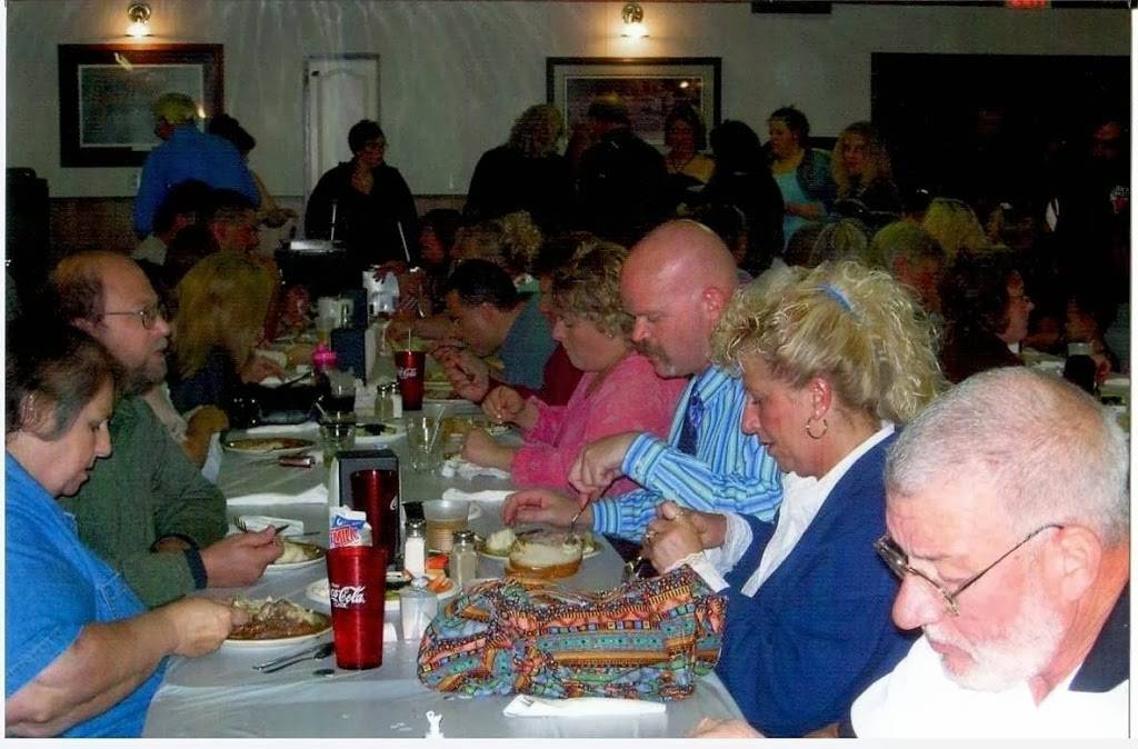 Ed & Sharons Restaurant & Catering | restaurant | N1294 State Road 64 & 107, Merrill, WI 54452, USA | 7155363429 OR +1 715-536-3429